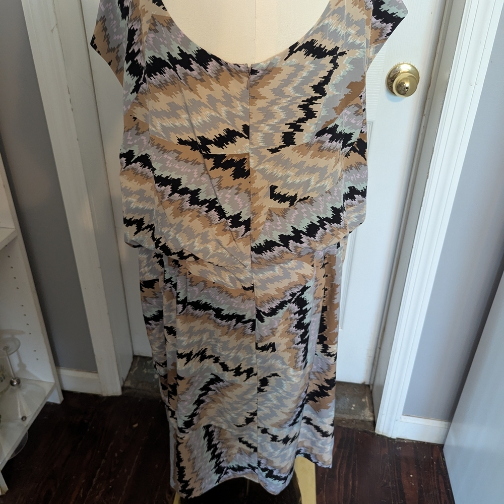 Jessica Simpson Multicolor Zigzag Midi Dress - Picture 2 of 4
